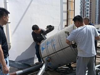 南苑街道凤翔社区协调化解屋顶噪音
