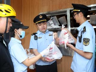 北京海淀：检查外卖食品安全