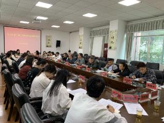 乌当区委老干部局召开老干部工作向基层延伸座谈会