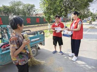 无棣县水湾司法所开展“法治护航三夏生产”宣传活动