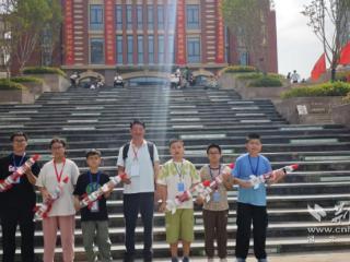 火箭少年一飞冲天！福建街小学“科创小将”勇夺全市第一