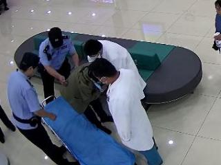 农行临沂兰山支行营业部：温情服务显担当 守护老人暖人心