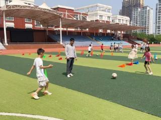 卧虎山小学：多元社团展风采 追梦逐光向未来