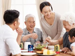 中医说的“络脉畅通”有多重要 快为父亲存下这份养生攻略