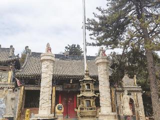 邂逅白龙庙