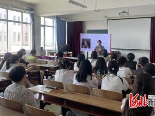 北戴河区文化馆图书馆开展泥塑技艺体验活动