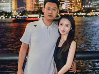 凡人歌丨小两口高速“捡”到跨省收麦人，绕路送到目的地，“他们说鲁牌车会帮他们”