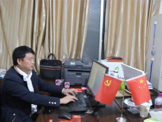 砚田耕梦：走进摆渡者杨旭