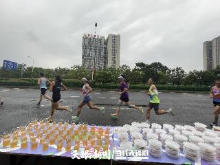 爽辣贵马！青云市集三千份贵州风味燃情赛道