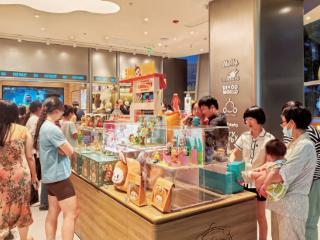 火到关店的泡泡玛特又营业了