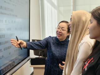 习主席的丝路故事丨习主席关心的哈萨克斯坦这所学校，现在咋样了？