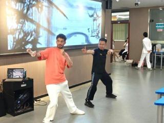 “沉浸式”体验中医魅力，中医药文化走进留学生课堂