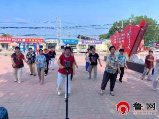 德州天衢新区抬头寺镇“舞动健康 舞动风采”活动：活力绽放，共赴健康之约