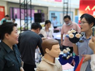新泰市“安全宣传咨询日”成功举办点燃全民参与热情