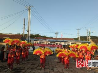 迁西县东荒峪镇：广场舞舞出乡村风采
