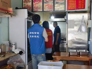 亭南社区：餐饮安全严把关，出租住所细排查
