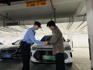 东王集派出所：“拉车门”查隐患，为平安加锁