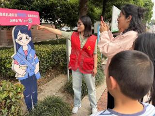 淞渔社区开展“民呼我为”进社区活动