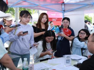 温情满溢！河南护理职业学院暖心送别2025届毕业生