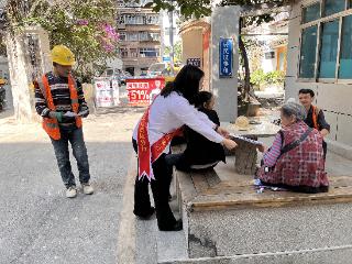 工行贵州贵阳中华路支行：积极开展“6.15防范非法金融活动”主题宣传活动