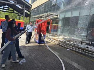 南苑街道水韵城社区开展新业态群体消防演练