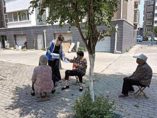 安居街道李庄社区开展防灾减灾知识宣传活动