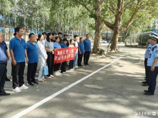 助力学员安全“起步”，冠县交警进驾校宣教