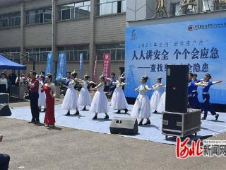 开滦艺术团“安全乌兰牧骑”奏响平安最强音