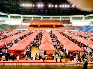 公益高招咨询会6月26上午在武汉东湖学院举行