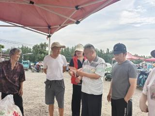 董家街道开展“历接历办”宣传活动