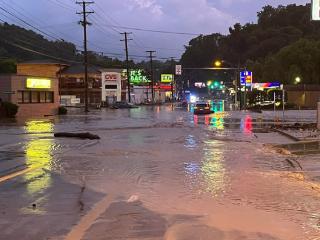美国西弗吉尼亚州洪水已造成至少8人死亡