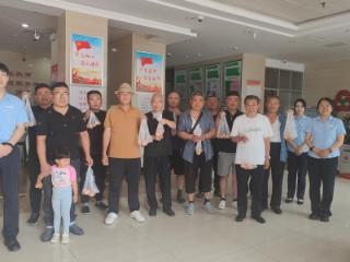 莱芜农商银行城区支行开展“抓鸡蛋”主题营销活动