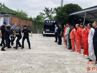 武当山：反恐演练进企业 护航营商环境筑平安