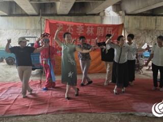 金乡县王丕街道文化指导员赋能戏曲表演