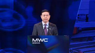 中国移动董事长杨杰： &ldquo;AI+&rdquo;引领智能涌现，开启碳硅融合新未来