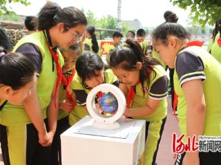 点亮乡村学子科学梦！滦南县“科普大篷车”走进乡村小学