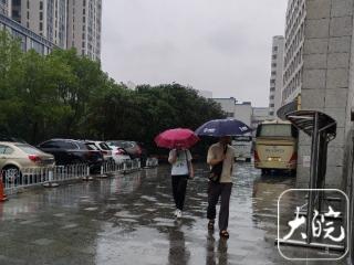 雨带南压 安徽省气象台变更暴雨预警