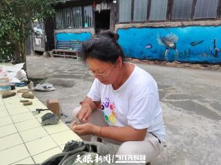 当古生物化石遇上苗寨烟火｜探访剑河“金钉子”，触摸地球亿年年轮与苗族千年文化