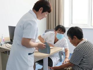 北海医院内科病房开诊首日：70岁“老朋友”成为首位住院患者