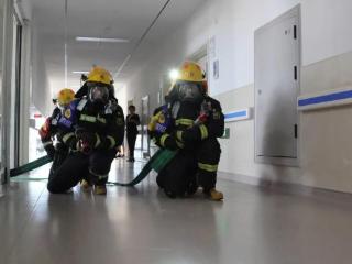 滨州医学院附属医院北海医院联合区消防大队举办消防应急演练