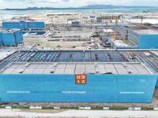 厦门翔安国际机场南货运区工程主体结构封顶 预计年底完工