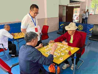 方寸棋盘聚邻里 社区棋赛乐融融