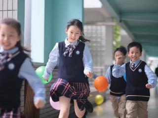 伊顿纪德从功能制服到美育名片，毕业季见证成长与蜕变