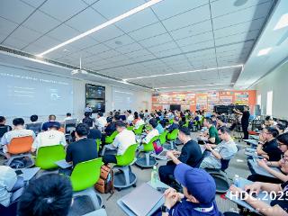 鸿蒙赋能进一步深化！华为携手政企学研共育百万创新人才