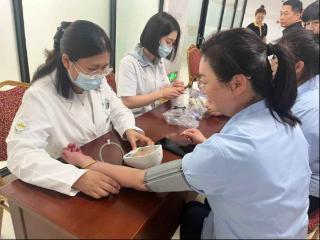 乳山市总工会：职业健康服务进企业