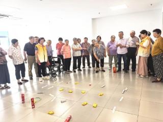 “老有所乐，动有所趣”老年人趣味运动会