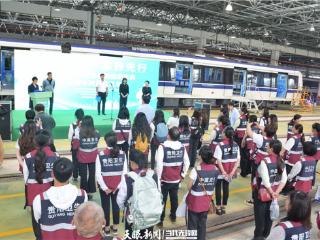 2025年首班健康专列发车！贵阳地铁变身移动健康课堂