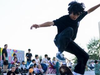 京东运动赞助世界滑板日2025成都站 DBH、沸点等爆款装备优惠低至7折