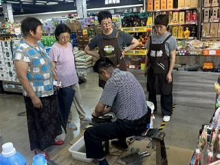 江南农村商业银行：“磨”出真情 “亮”出服务