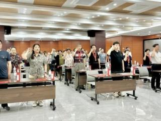 党旗飘扬聚合力 初心如磐谱新篇 启东市南城区街道各社区开展“迎七一”主题党日活动